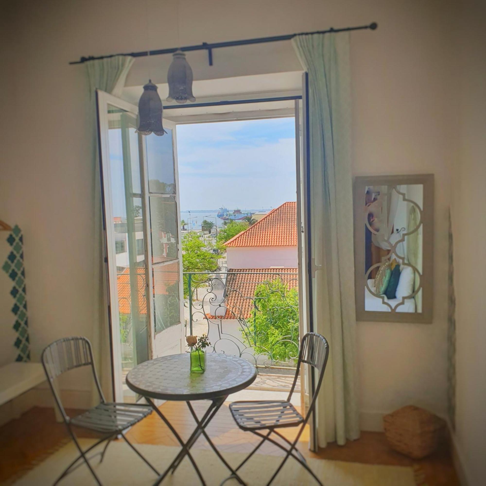 Alojamentos Vista Mar-Luisa Todi เซตุบาล ภายนอก รูปภาพ